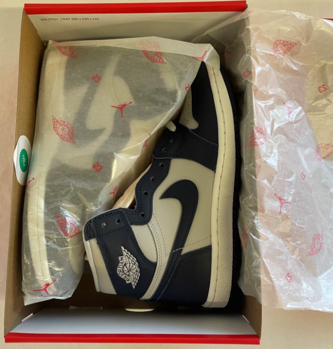 Brand new Nike Jordan 1 High '85 Georgetown trainers, size 6 (EU40) - Image 2 of 4