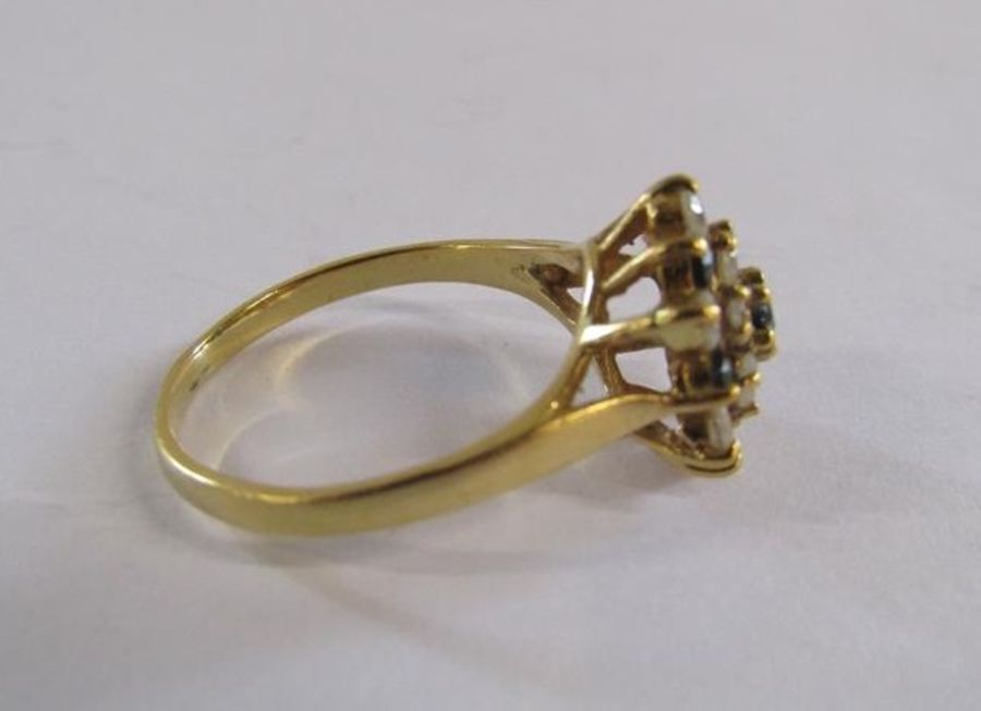 18ct gold cluster ring with spinel and possibly sapphire setting - ring size O - advised Cyprian - Image 4 of 6