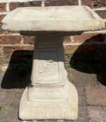 Clasico square bird bath with rose detail