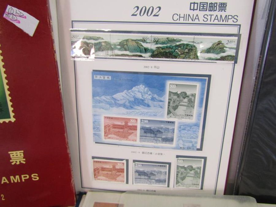 Collection of stamp albums includes The New Zealand stamp collection (still sealed), 2002 China - Image 9 of 9