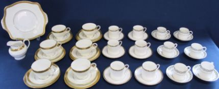 Minton bone china part tea service with gilt rim decoration (K 154 pattern no.), Royal Worcester