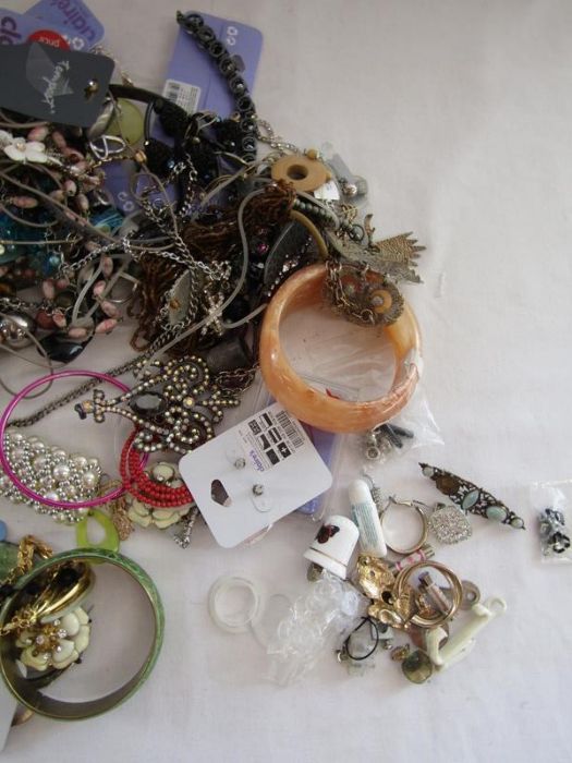 Mixed collection of costume jewellery - Image 4 of 4