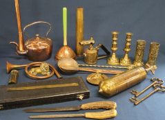 Selection of copper & brass including shell case, kettle, posher, 2 x horns, Pyrene fire