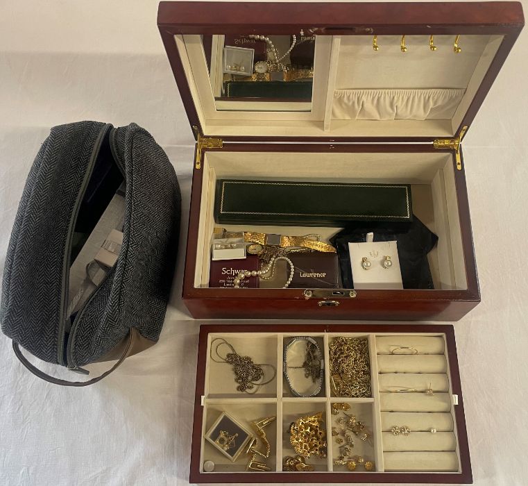 Jewellery box of costume jewellery, including earrings, bracelet, watches etc and some empty boxes - Image 2 of 5