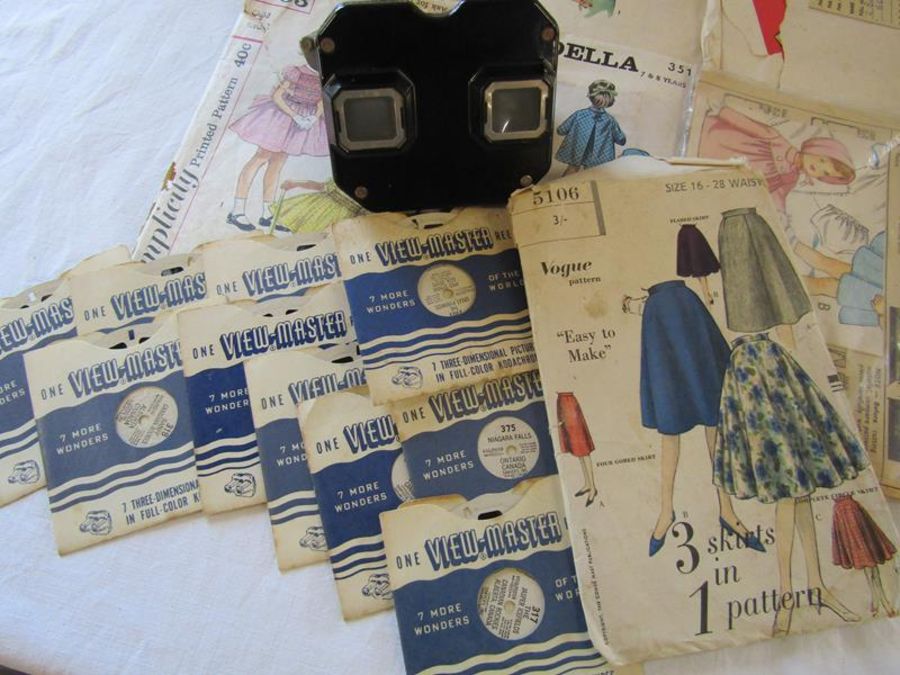 Collection of dress makers patterns also a Sawyer's view-master with discs - Image 2 of 5
