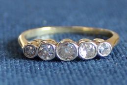 18ct gold platinum set 5 stone diamond ring 1.85g, size K / L