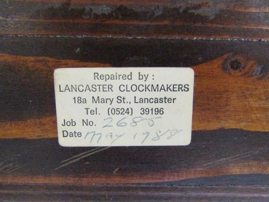 Oak mantel clock keeping time and chiming with Reinhold Schnekenburger, Mulheim movement - approx. - Image 8 of 9