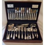 Cased Viner's silver plate canteen of cutlery (8 place settings - missing a dessert spoon, extra