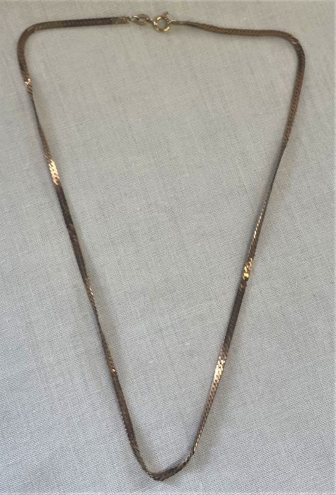 9ct gold necklace with pendant - approx. 44.5cm and 9ct gold chain approx. 40cm - total weight - Image 3 of 6