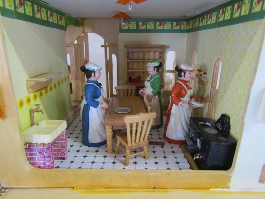 Small furnished dolls house on turning base (removable) - approx. 52cm x 38cm - Image 10 of 15