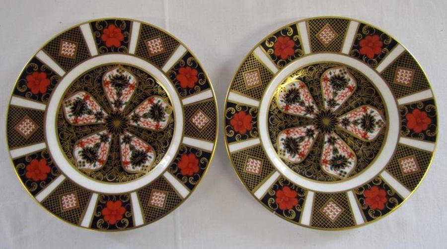 2 Royal Crown Derby 1128 Imari pattern side plates - one damaged/repaired - approx. 16cm and 2 small - Image 3 of 7