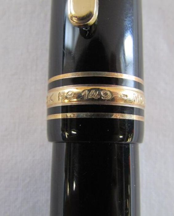 Montblanc No 149 fountain pen with triangle to lid - believed to be made for the Saudi market - Image 2 of 8