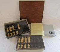 Studio Anne Carlton 'Battle of Hastings' Chess set A157 with board