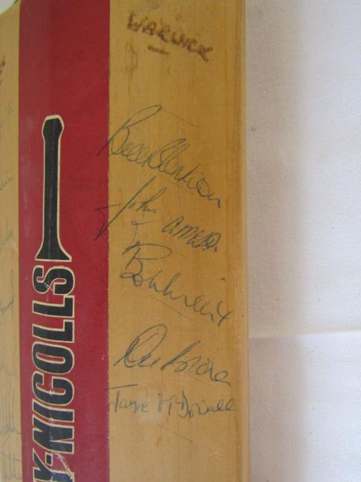 Gray-Nicolls Stewart Storey Crusader with signatures from New Zealand - Warwick - Yorkshire - Surrey - Image 10 of 18