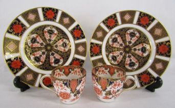 2 Royal Crown Derby 1128 Imari pattern side plates - one damaged/repaired - approx. 16cm and 2 small