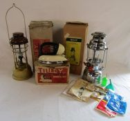 Boxed tilley paraffin lamp (broken glass) - boxed tilley iron and boxed Anchor 950 paraffin lamp