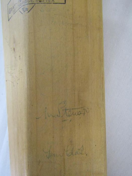 Gray-Nicolls Stewart Storey Crusader with signatures from New Zealand - Warwick - Yorkshire - Surrey - Image 18 of 18