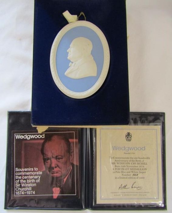 Wedgwood blue Jasper medallions - Sir Winston Churchill, H.R.H Prince Charles, Princess Anne and - Image 2 of 11