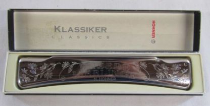 Hohner 7332/48 Unsere Lieblinge harmonica in original box