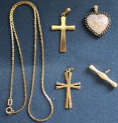 9ct gold necklace, 2 x 9ct gold crucifix, 9ct gold heart pendant & 9ct bar 11.7g