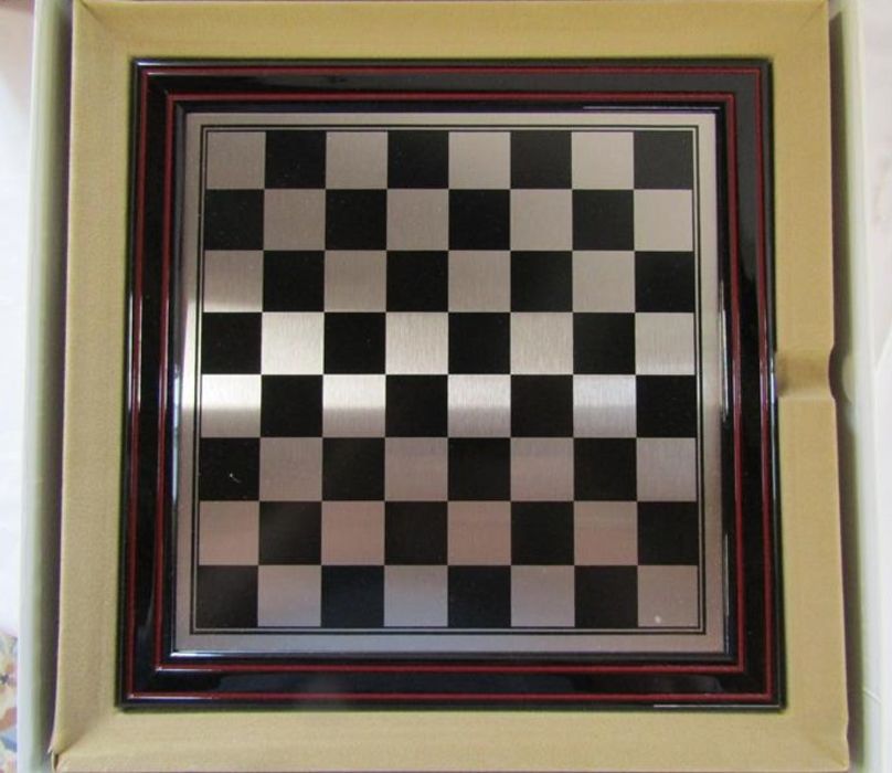 Collection of chess boards includes glass with pieces, RC creations board with pieces and large - Image 5 of 6