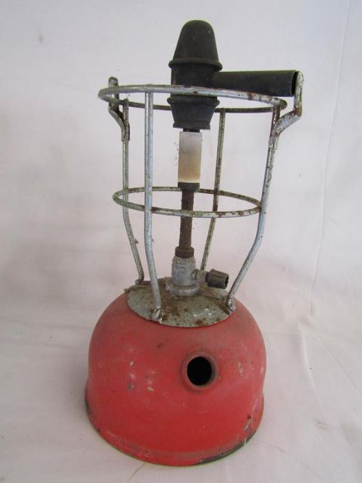 Collection of paraffin lamps and Dietz oil lamp - Image 2 of 7