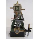 Stuart & Turner 5A steam engine with reversing gear - approx. 38cm tall x