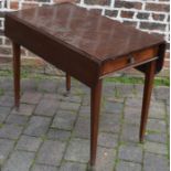 Georgian Pembroke table, with split to drop leaf