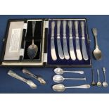 Cased set of 6 silver handled butter knives Sheffield 1922, silver replica Coronation anointing