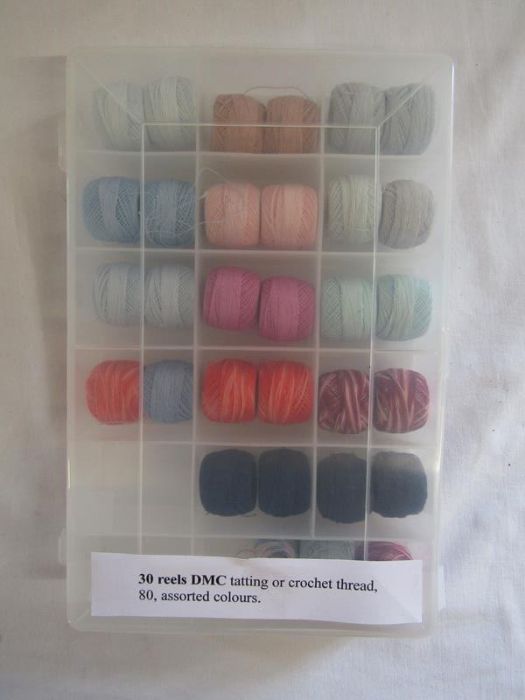 30 reels DMC tatting or crochet thread in case, silver fabric 7.5m and pink satin cotton backed - Image 2 of 5