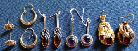 2 x pairs of 9ct gold earrings, hand made amethyst drop earrings & 2 others