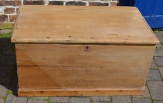 Pine blanket box L 101cm D 57cm Ht 52cm