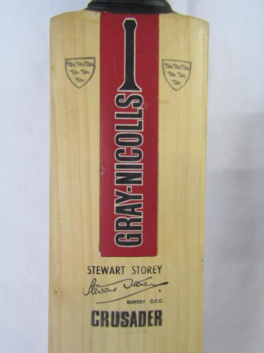 Gray-Nicolls Stewart Storey Crusader with signatures from New Zealand - Warwick - Yorkshire - Surrey - Image 3 of 18