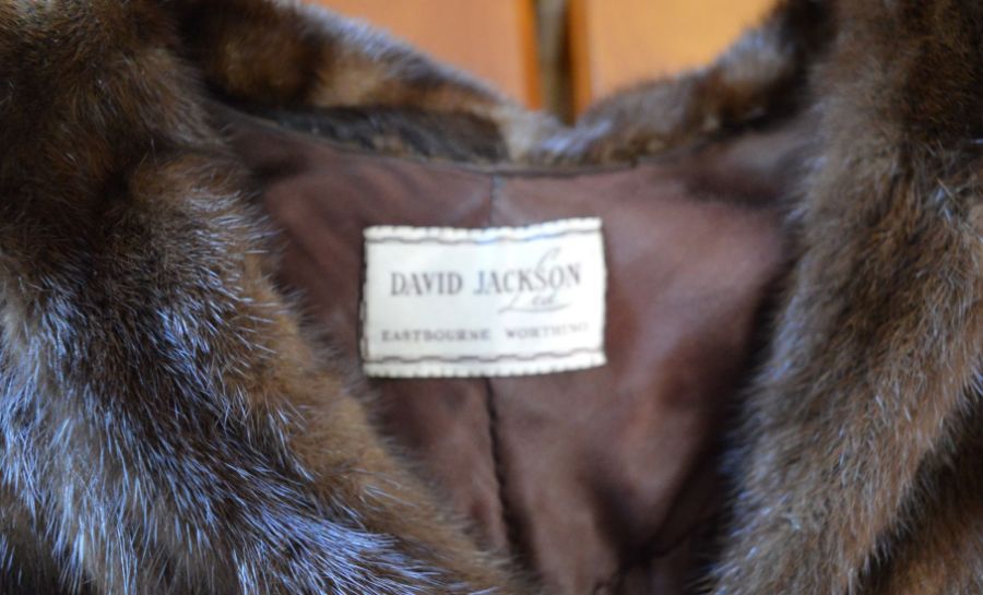 Vintage fur stole by David Jackson of Eastbourne - Image 3 of 3