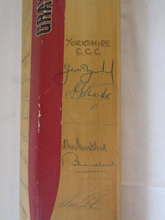 Gray-Nicolls Stewart Storey Crusader with signatures from New Zealand - Warwick - Yorkshire - Surrey - Image 11 of 18