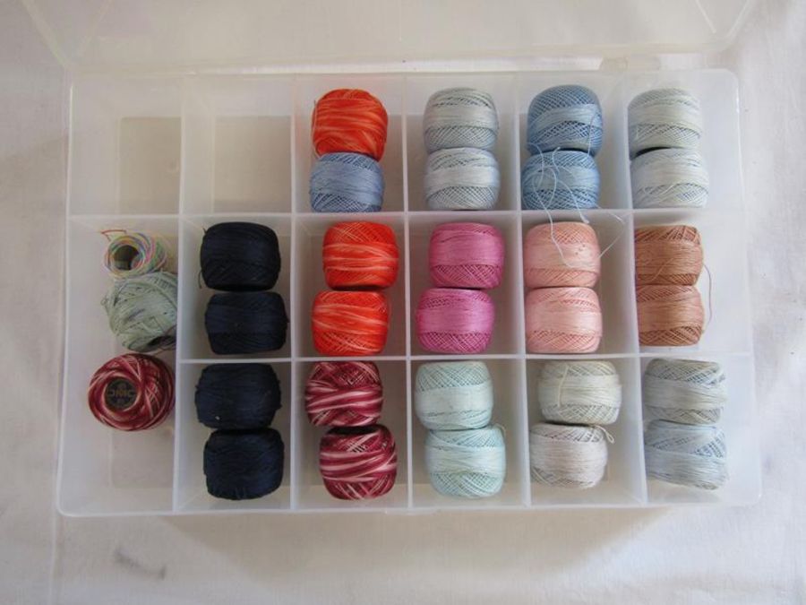 30 reels DMC tatting or crochet thread in case, silver fabric 7.5m and pink satin cotton backed - Image 3 of 5