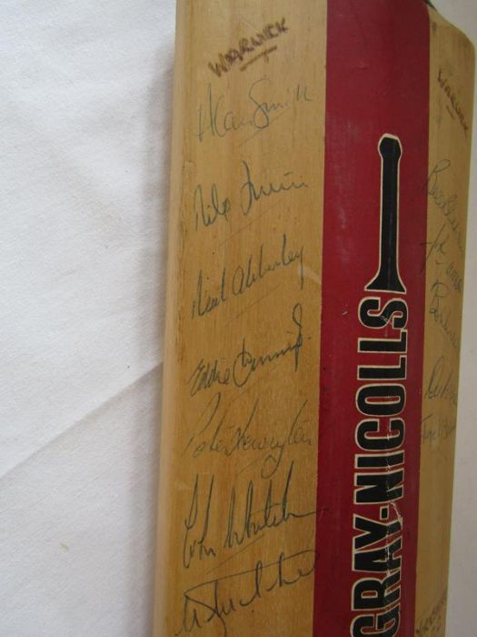 Gray-Nicolls Stewart Storey Crusader with signatures from New Zealand - Warwick - Yorkshire - Surrey - Image 7 of 18