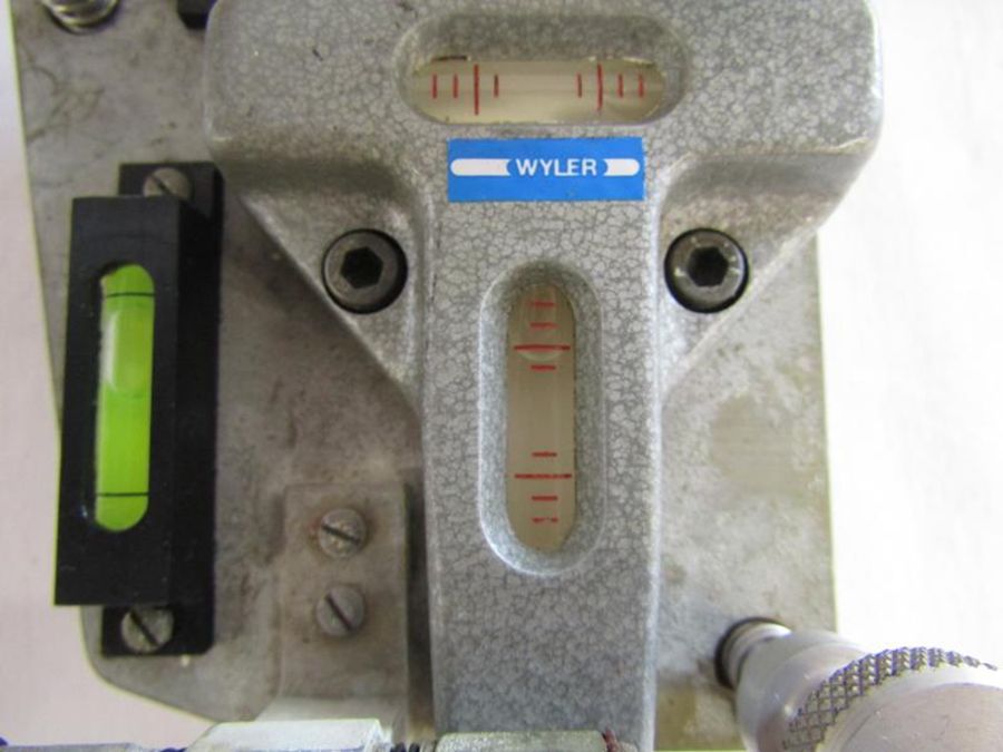 Hilger Watts TB108 pendulum clinometer, Wyler level and Hilger Watts precision spirit level - Image 6 of 9