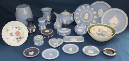 Selection of Wedgwood jasperware, Limoges comport & Chessell Pottery hand made decorative bowl