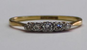 Small 18ct gold platinum & diamond ring size L 1.28g