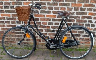 Pashley ladies Countess bicycle with basket
