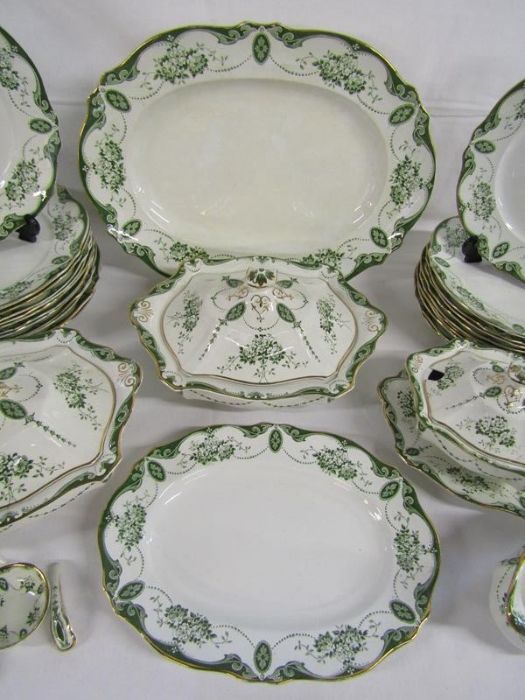 Albion Pottery 'Loraine' part dinner service in green, includes tureens, meat plates gravy boat etc - Image 3 of 6