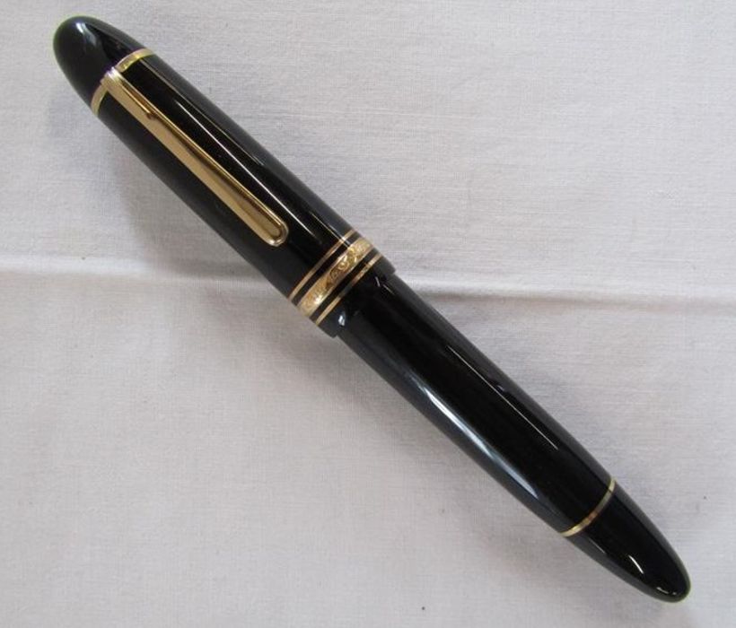 Montblanc No 149 fountain pen with triangle to lid - believed to be made for the Saudi market