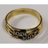 18ct gold and diamond band, size M/N, 2.8g