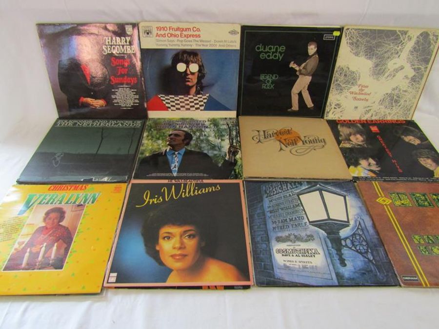 Collection of vinyl LP records - Melanie, Marilyn Monroe, UB40, Don Williams, Van Morrison, Neil - Image 7 of 13