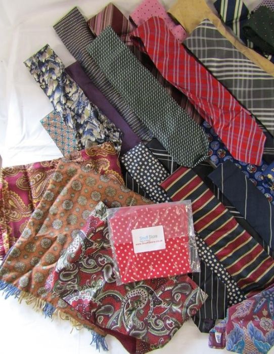 Collection of approx. 40 ties also cravat and scarves includes Harrods - Image 2 of 5