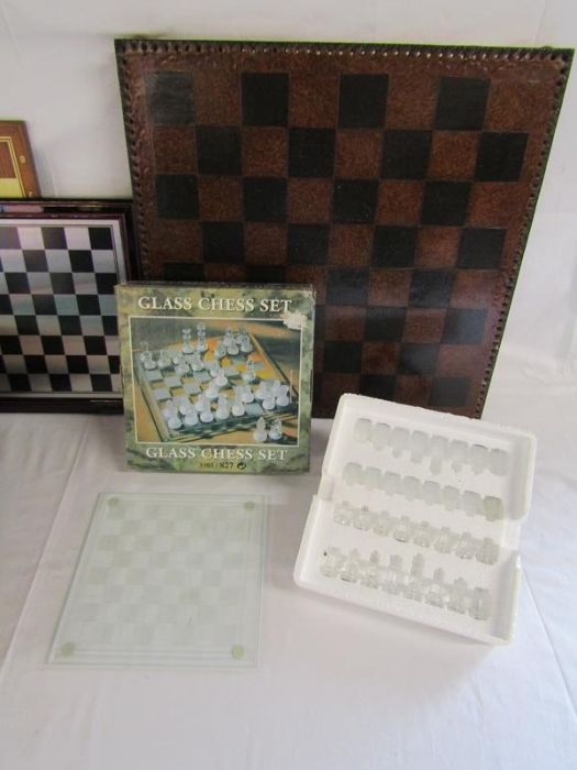 Collection of chess boards includes glass with pieces, RC creations board with pieces and large - Image 3 of 6