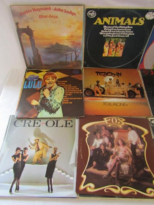 Collection of vinyl LP records - includes The Shadows, Cliff Richard, Marianne Faithful, lulu, - Image 10 of 17