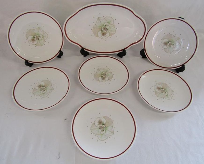 Susie Cooper Red Azalea small plates and oval plate