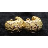 Pair of 18ct gold earrings marked 750 with butterflies (only one butterfly with mark) 4.09g